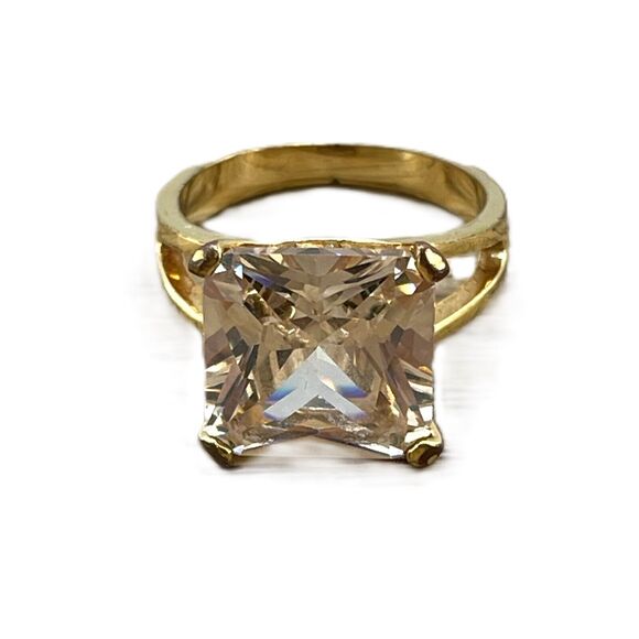 Champagne Cubic Zirconia Gold-Finished Ring Square Crystal Ladies Jewelry Sz 7 - Picture 3 of 7